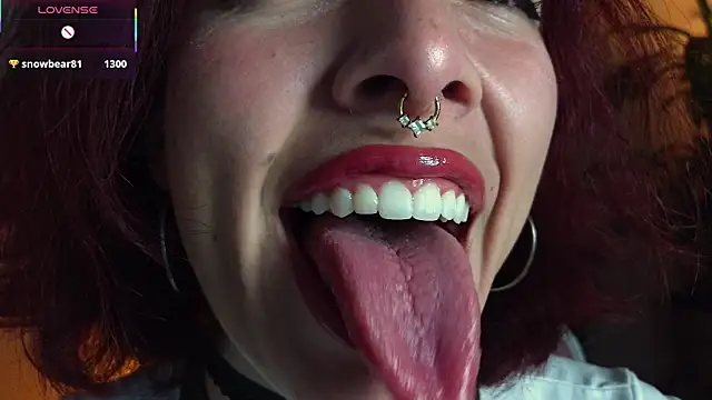 bri_von_dhara__ webcam show