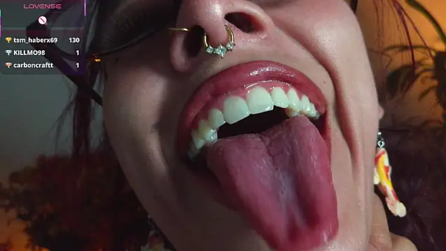 Show Webcam de bri_von_dhara__