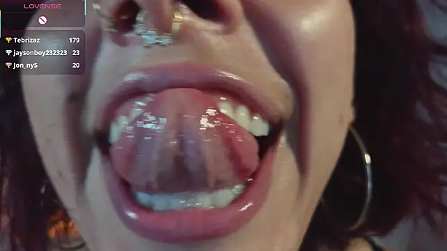 XXX chat uživo modela bri_von_dhara__