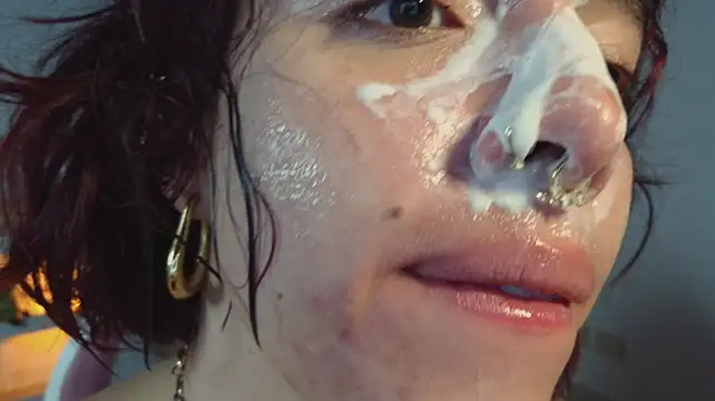 XXX chat uživo modela bri_von_dhara__