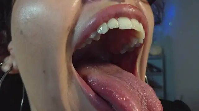 bri_von_dhara__ 라이브 XXX 채팅