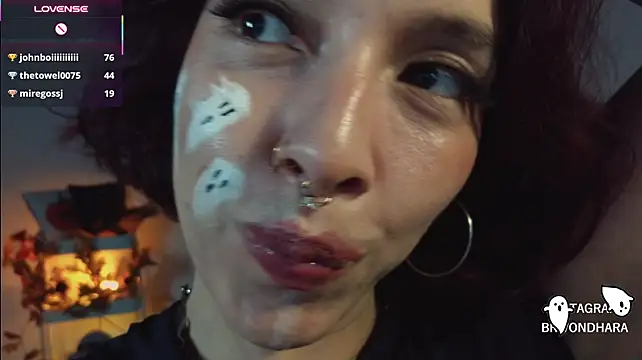 bri_von_dhara__のウェブカメラショー