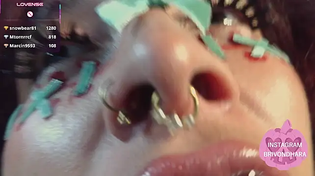 bri_von_dhara__ – Naživo XXX chat