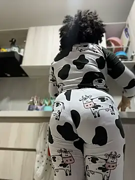 دردشة Rizos_hot_official الجنسية المباشرة