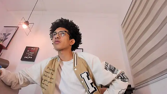 Webkamerová show Cj_davis_