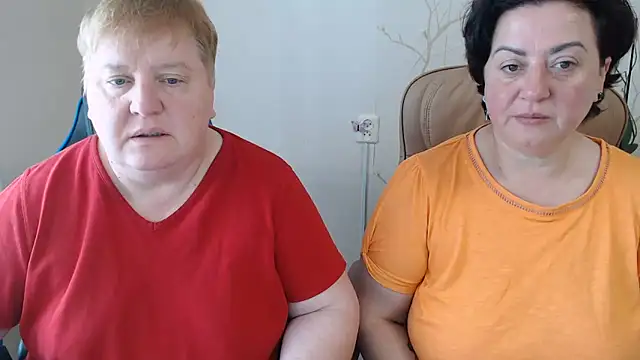 Show modela Bertie_Adeline na web-kameri