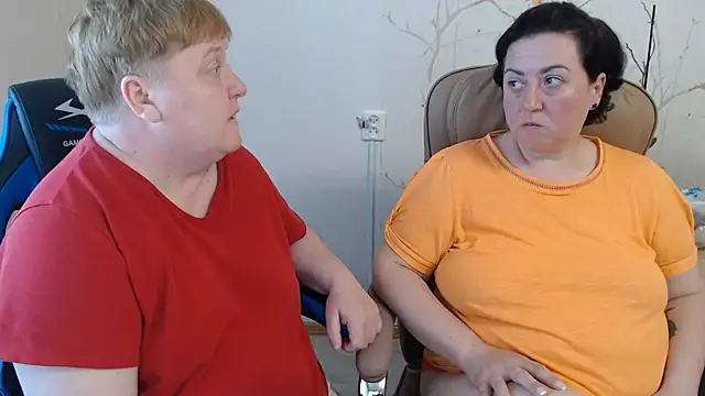 Show modela Bertie_Adeline na web-kameri