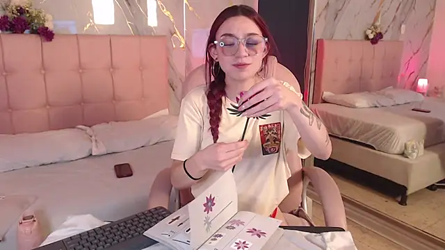 Red_kytty6 Live XXX Chat
