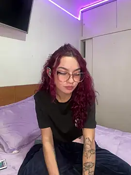 Pokazy przed kamerką – Red_kytty6
