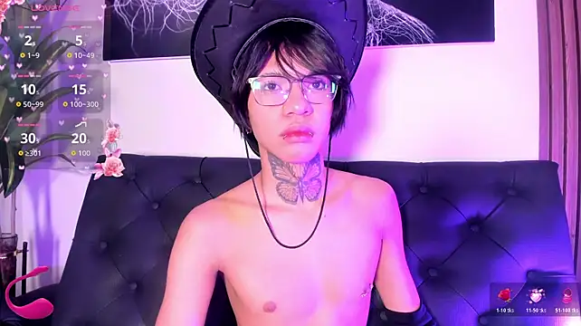 Liam_evvan Adlı Modelin Web Kamerası Şovu