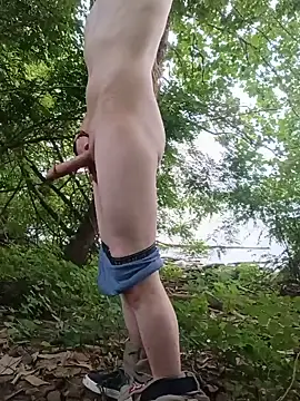 Dougieboy123 Show in webcam