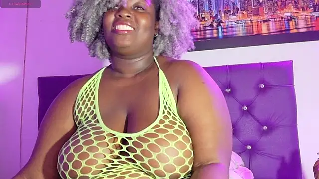ebony_NeighborMoans' Live XXX Chat