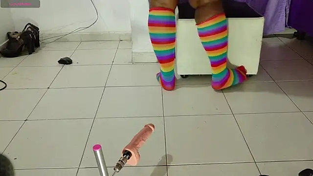 ebony_NeighborMoans – Live XXX-chat