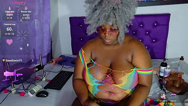 ebony_NeighborMoans: онлайн-секс-чат