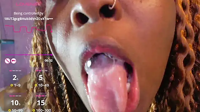 ebony_NeighborMoans – Live XXX-chat