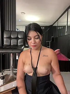 MiaaFarrel's Webcam Show