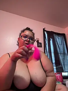wishuhope4 Show in webcam