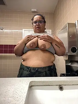 wishuhope4 Adlı Modelin Canlı XXX Sohbeti