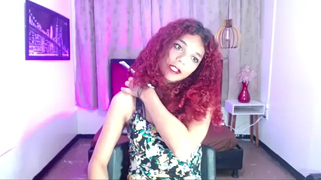 הופעת וובקאם של luisa__torres