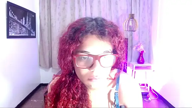 luisa__torres Adlı Modelin Web Kamerası Şovu