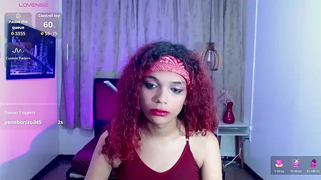 הופעת וובקאם של luisa__torres