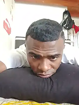 _yefez Show in webcam
