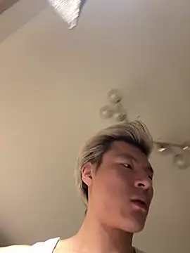 AAASuck 在線直播表演