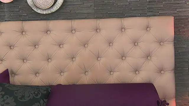 ห้องแชทสดของ VannyFoxx