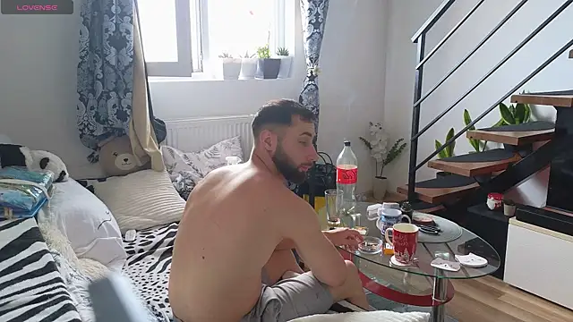 RyanStorm_ Show Webcam