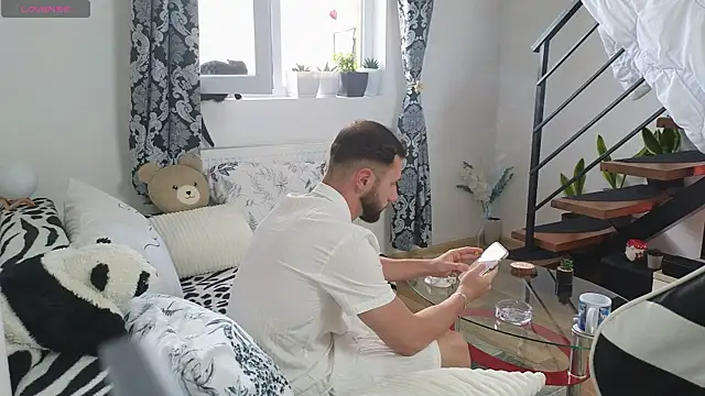 Czat XXX na żywo – RyanStorm_