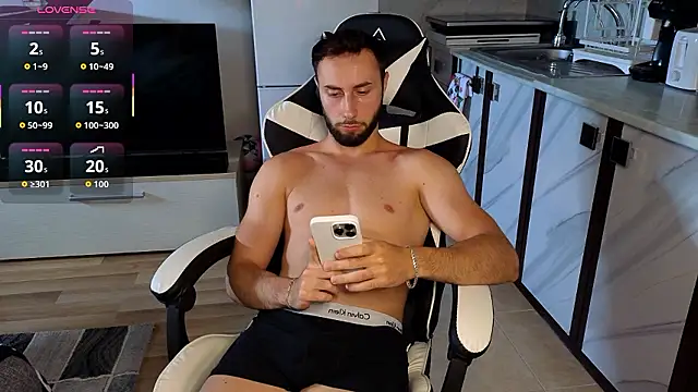 Pertunjukan Kamera Web RyanStorm_