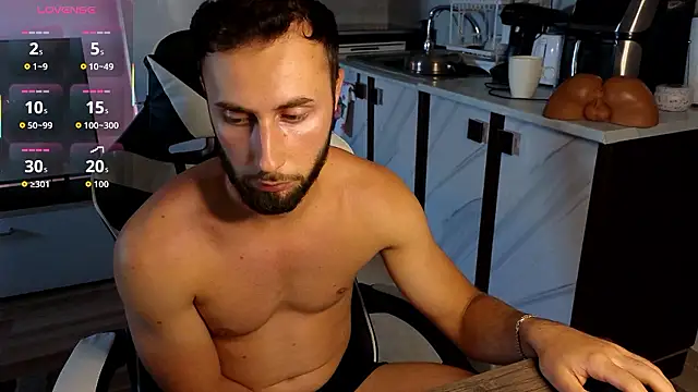 XXX chat uživo modela RyanStorm_