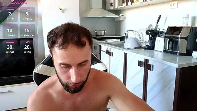 RyanStorm_ Show in webcam