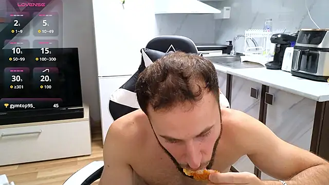 RyanStorm_ Show in webcam