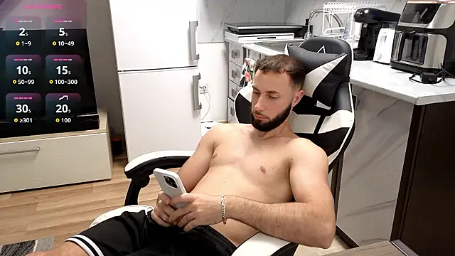 RyanStorm_ Webcam-Show