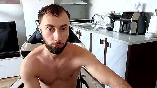RyanStorm_ Show in webcam
