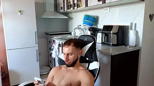 RyanStorm_ Webcam-Show