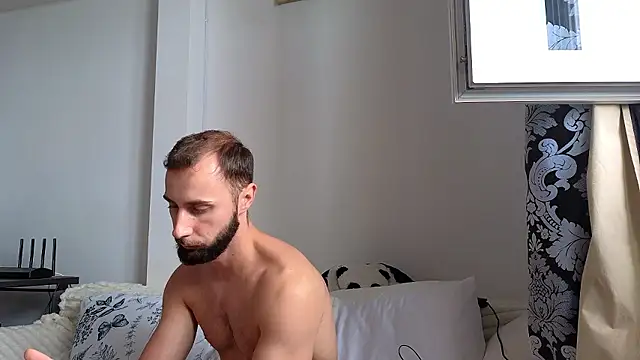RyanStorm_ Show in webcam