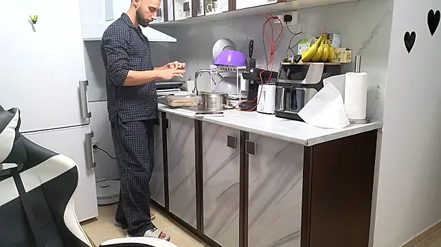 RyanStorm_ Live XXX-chat