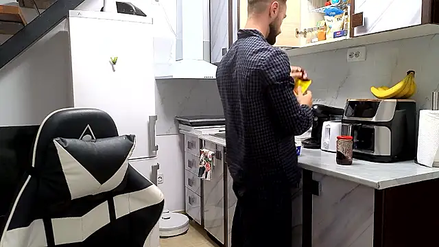 RyanStorm_ Webcam show