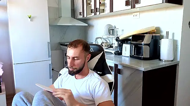 عرض كام RyanStorm_