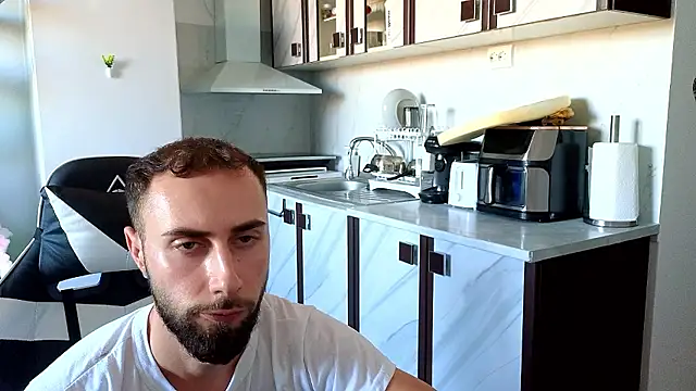 Chatroom XXX en direct de RyanStorm_