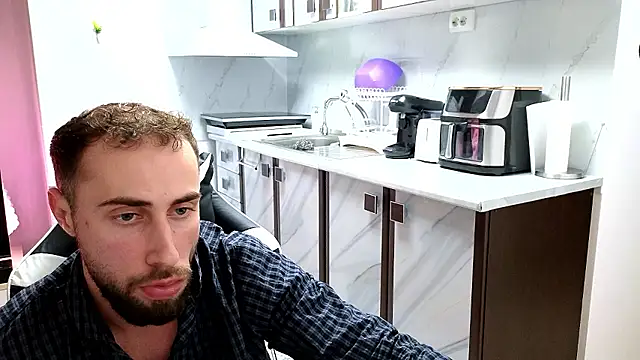הופעת וובקאם של RyanStorm_