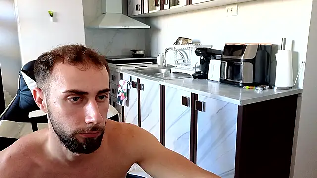 RyanStorm_: διαδικτυακό σόου στην κάμερα