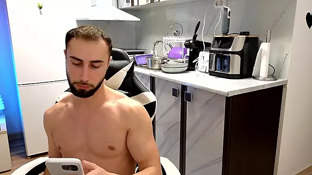 Show modela RyanStorm_ na web-kameri