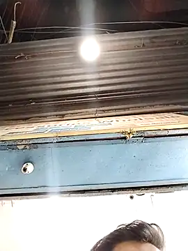 avi007p's Webcam Show