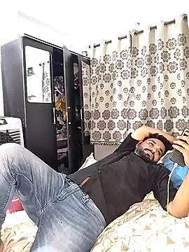 avi007p Webcam-Show