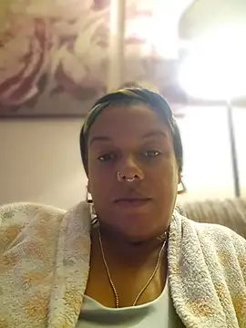 Chat +18 de GoddessChantelle ao vivo