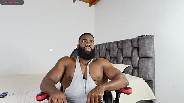 james_musclebbc Show Webcam