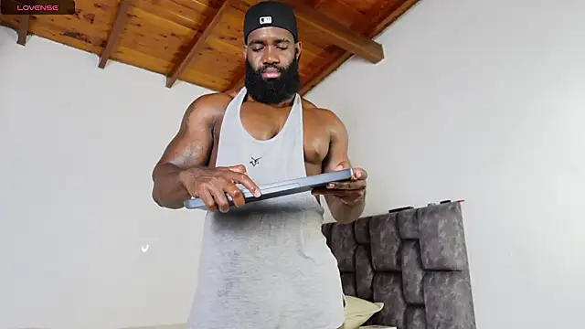 james_musclebbc 网络视讯表演